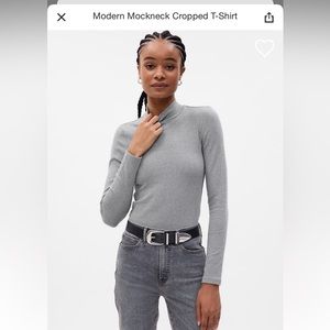 Gap mockneck cropped top